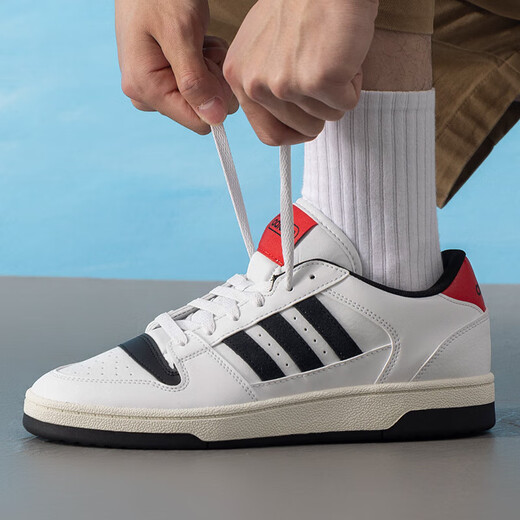Adidas Chaussures masculines 2025 Été Nouvelles chaussures de sport confortables confortables en cuir bas-haut résistant aux petites chaussures blanches chaussures décontractées kk1283 39