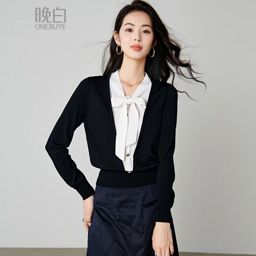 Late White New Product 2025 Autumn Style Elegant Stretch Sweater Age-Reducing Lace-up Fake Two-piece Knitted Sweater Women Black L