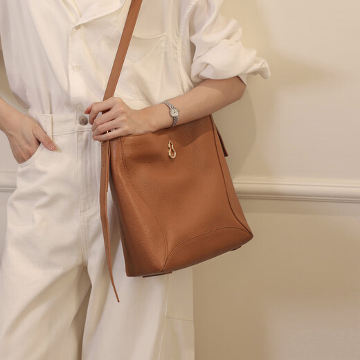 Decoración de banpo (Bampo) BACHE Flower Ray Bag Cow Wide Bolet Bag New Style Commuter Crossbody Crossbody Single Hears Bag Bagbreaker Gray 970