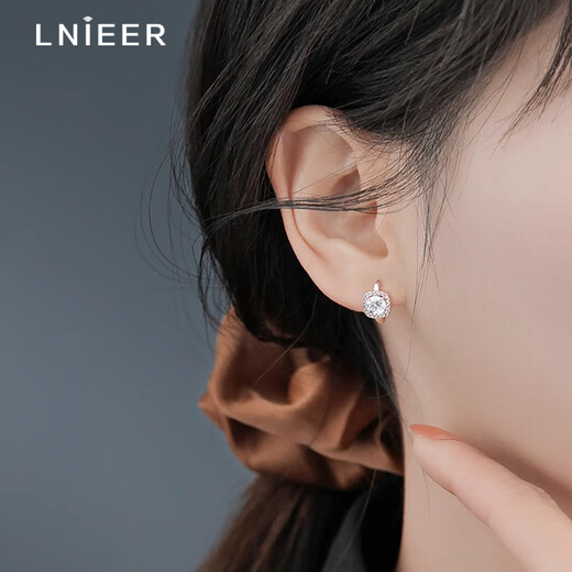 LnieerS925 Silver Sugar Cube Earrings Women's Ear Piercing Earrings Light Luxury High-end Earrings Earrings Studs Fashionable and Versatile Popular Earrings S925 Silver Sugar Cube Earrings