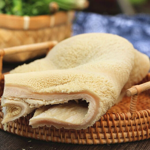 Whole piece of fresh ox tripe, commercial hot pot ingredients, tripe hot pot, beef tripe, beef miscellaneous skewers, chilled. Whole piece shipped. Whole piece of cooked tripe. 5Jin Jin is equal to 0.5kg.