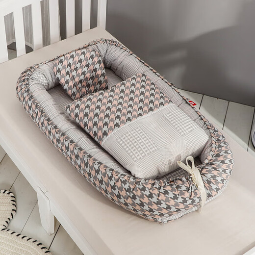 Anti-Druck-tragbare Schutzbabynest dreidimensionale Baumwollbionische Schlafisolation Krippe Korallenorange (mit Quilt) 55*90*15