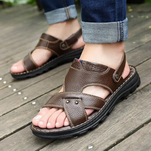 
Hot air ferrous (REFENGMAI) broken sandals for men's casual head layer cowhide beach shoes for summer new comfortable dual-purpose sandals genuine leather versatile brown 9928 44