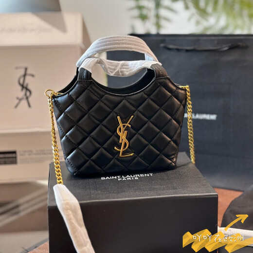 Italian direct mail 25 new small fragrance style diamond gold label underarm bag handbag bucket bag women 1 5*5*5cm
