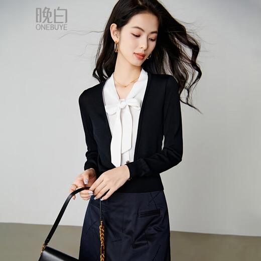 Late White New Product 2025 Autumn Style Elegant Stretch Sweater Age-Reducing Lace-up Fake Two-piece Knitted Sweater Women Black L