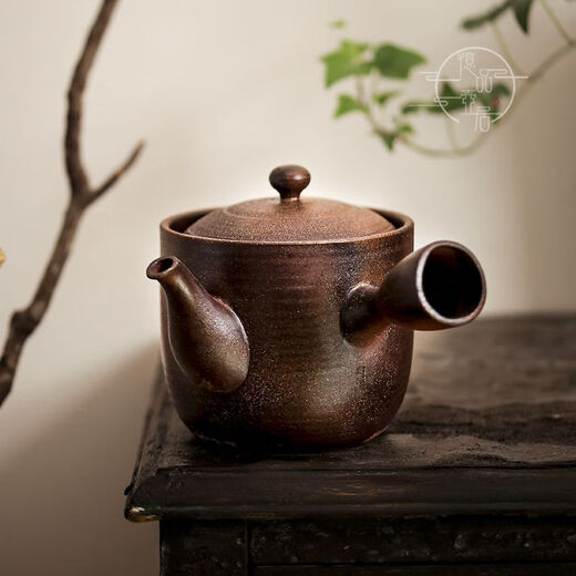 
Tea in the stove, home use, tea boiling water, pure hand-pulled old rock mud side large capacity firewood pot, Rongtian brew teapot, pine, cypress, firewood, 15913, Rongtian 750ml, 701mL (inclusive)-800mL (inclusive)