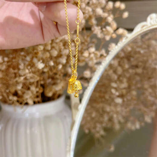 Only a pair of new Chinese style 18k gold Peace Bell Abacus Necklace for girls. Exquisite, compact and luxurious clavicle chain pendant design. Peace Bell Abacus Necklace.