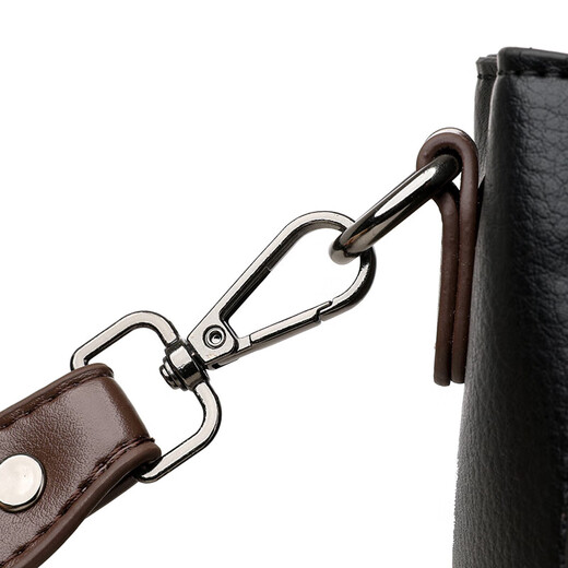 Sac à bandoulière en cuir souple de niche française à la mode pour les femmes 2025 Nouvelle mode Poldoufle femme Sac à bandoulière Brown Brown Brown