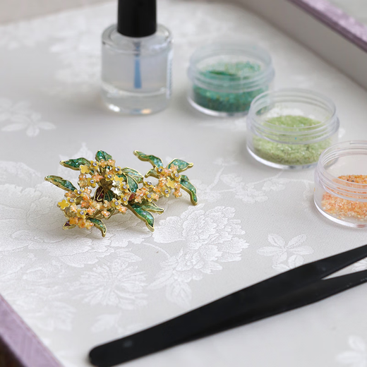 Shijun (SHIJUN) intangible cultural heritage mother-of-pearl brooch finished osmanthus hand-made niche osmanthus new Chinese design jewelry as a souvenir 20 Osmanthus fragrant (golden yellow)