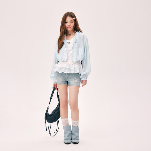CHUU字母印花外套女2025夏季新品蕾丝边拼接遮阳透肤连帽长袖上衣 baby蓝 均码