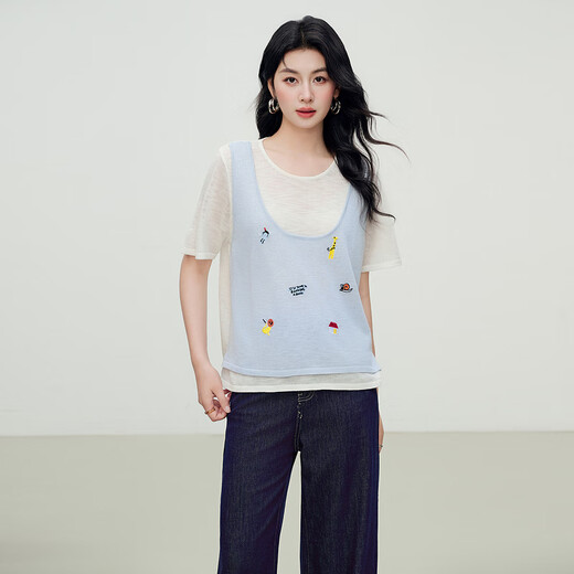 Basic House Basic House/Baijiahao cartoon embroidery contrasting top for women in summer fashion fake two-piece short-sleeved sweater Blue L