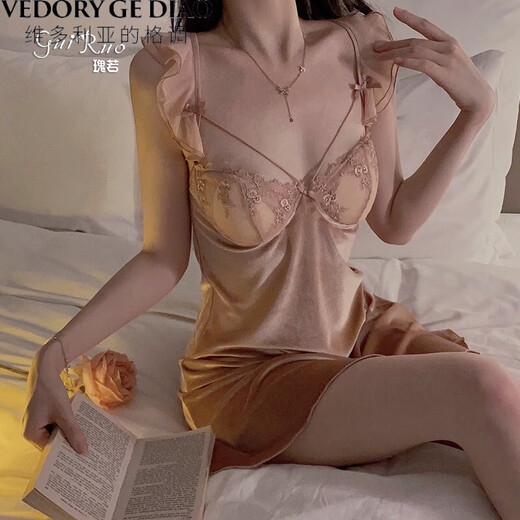 Pajamas sexy de Victoria pour les femmes en 2025 Été nouveau style rassemblé Velvet plus pad mammère séduisant Backless Sling Nightgown avec robe 3879 Taro Purple (robe extérieure + ceinture) L