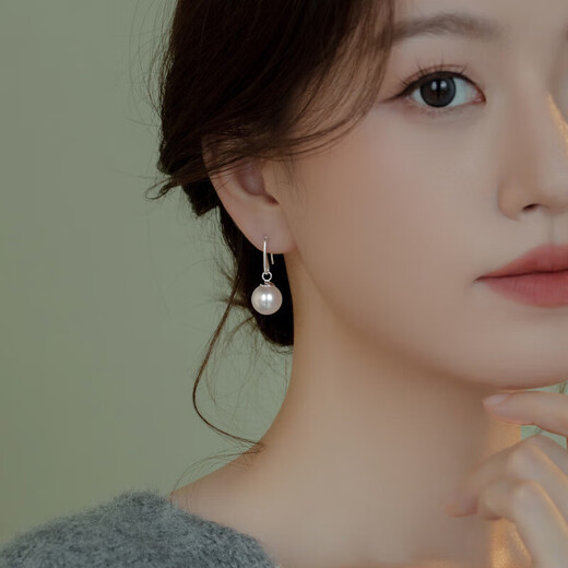 GAUSS CARLER old phoenix natural temperament long pearl earrings for women light luxury face slimming earrings 2025 new explosive long silver pearl earrings of the same style