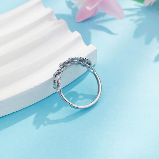 Beijing Gold Trading Center Co., Ltd. platinum bracelet pt950 Fulu continuous smooth laser gourd bracelet for women as a birthday gift for girlfriend and wife, about 8g