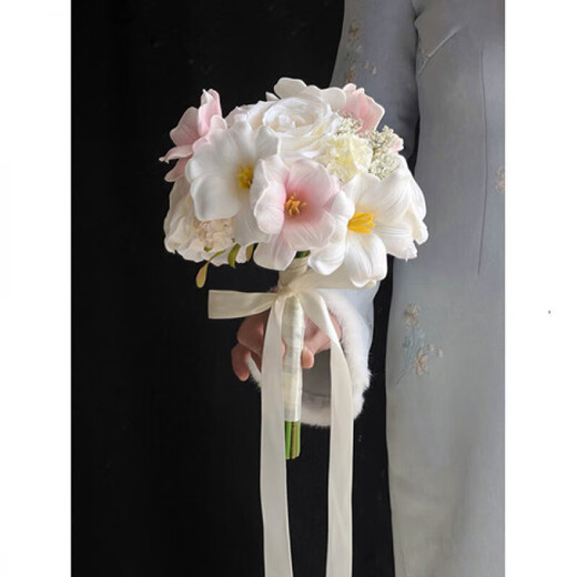 SMVPins风仿真花郁金香花束成品一束浪漫领证手捧花装饰拍照道具 马卡蓝色系手捧花束
