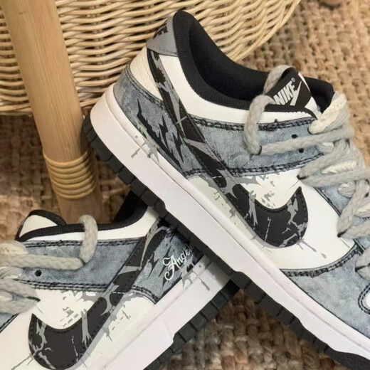 Nike (NIKE) custom sneakers Dunk Gothic Graffiti Shadow Killing Spirit Creation Low-top Shoes Men and Women Same Couple Model DD1391-100 Shadow Killing Spirit Creation 35.5 Customized products do not return b