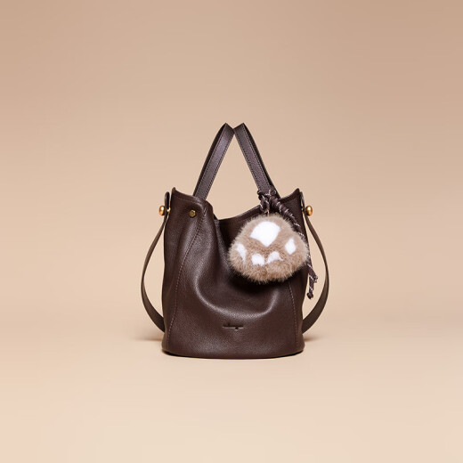 Food tang bucket bag 2025 new bag shoulder bag vegetable basket crossbody handbag commuter clean smoke (water dyed cowhide) black