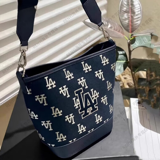 Meishibaba (MLB) women's bucket bag retro old-fashioned full-mark casual shoulder bag slanted stroller bag official flagship genuine 43/light sand brown equal size