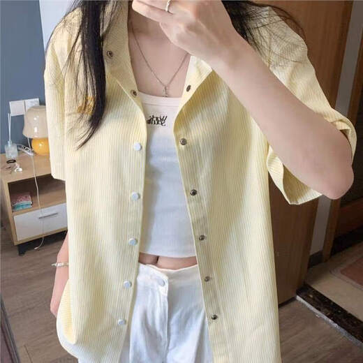 2025 Nouvelle veste de chemise à rayures jaune coréen pour femmes chemise paresseuse d'été t-shirt à manches courtes jaune 2xl recommandé 130-150jin [Jin est égal à 0,5 kg]