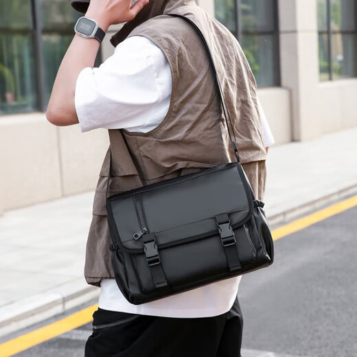 Shoulder bag covered nylon cloth 2025 summer men's bag large capacity student school bag shoulder bag black one size