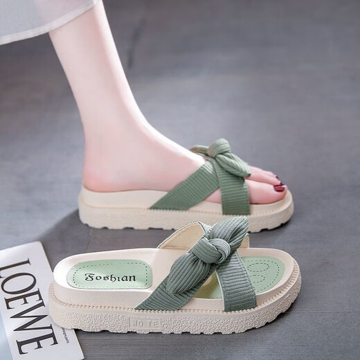 Slippers for women to wear 2025 new fashionable and versatile thick-soled non-slip beach sandals for women off-white 37