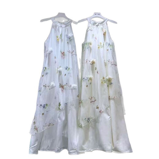 
Niche design halter neck dress for women 2025 new spring and summer three-dimensional floral skirt loose slim long skirt 9898# off white one size