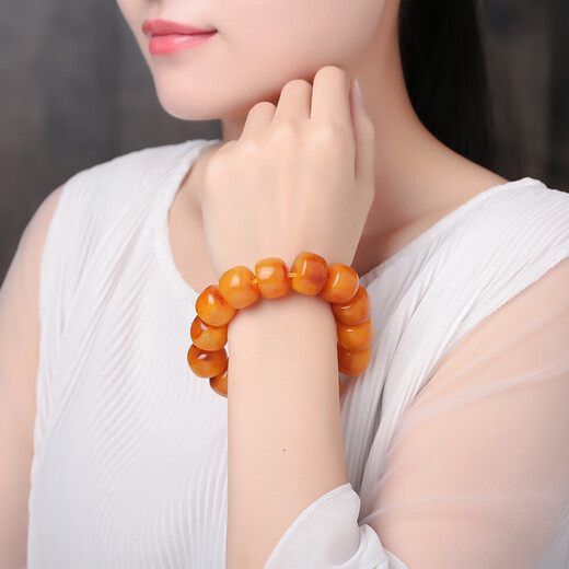 Lei Yumeng Generation Natural Old Beeswax Bracelet Gold Twisted Honey Bracelet Unoptimized Raw Stone Men's and Women's Beeswax Pendant Pendant (Style 5) Beeswax Frosted Style