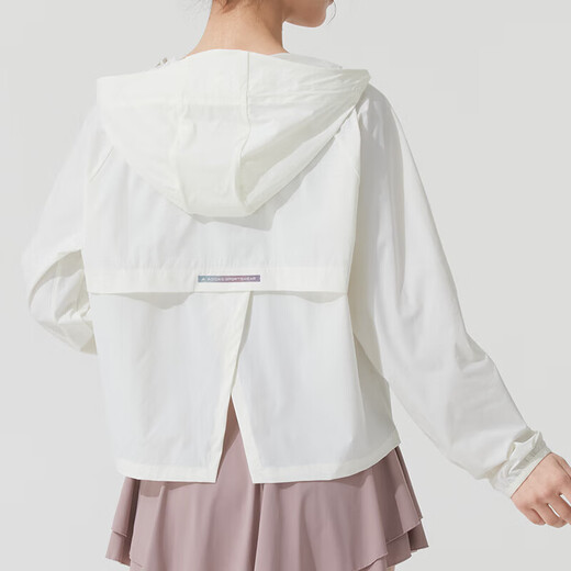 Adidas (Adidas) Jacke Frauen 2025 Sommer Neue Outdoor Sportswear Windproof Fashion Casual Kapuze atmungsaktive Jacke JN0705 XS