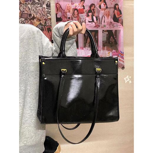 Cute new style high-end large-capacity tote bag for women 2025 summer new fashion shoulder handbag crossbody computer bag black