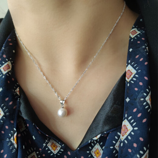 Yingtang Old Phoenix Freshwater Pearl Pendant Single White Round Bead Pendant Necklace 999 Silver Chain Gold Pendant + 45cm Chain Lao Fengxiang Same Style 8-9mm Pearl Lao Fengxiang Same Style