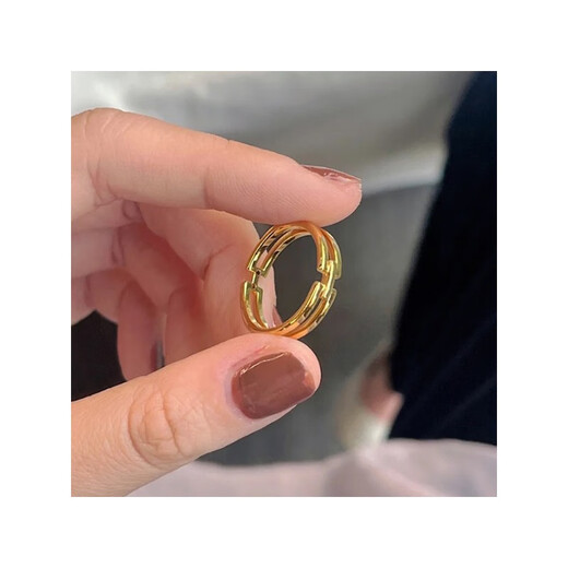 QUAMER titanium steel plated 18K gold pigmented ring geometric H ring women's fashion ins scenery closed ring not US No. 5 (high quality)