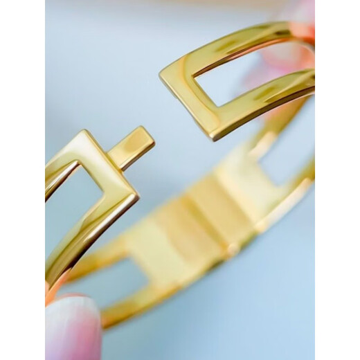 QUAMER geometric H-shaped bracelet, fashionable and exquisite for men and women, light luxury temperament, versatile bracelet, niche high-looking geometric bracelet