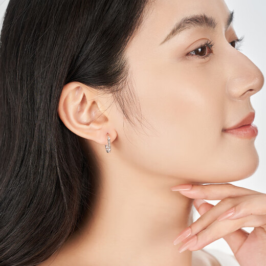 Ming brand jewelry platinum Pt950 platinum star track platinum bead earrings gift for women BFH0111 platinum earrings about 2.61 grams