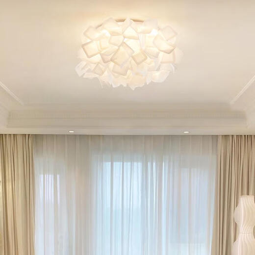 Clcey Italian Designer Chambre Chandeliers Modern Simple Petal Petal Master Bedroom Lampe Crème Vent Roantic Girl Room Room JD9277-53 Plafond Light Blanc 24W Lumière à trois couleurs