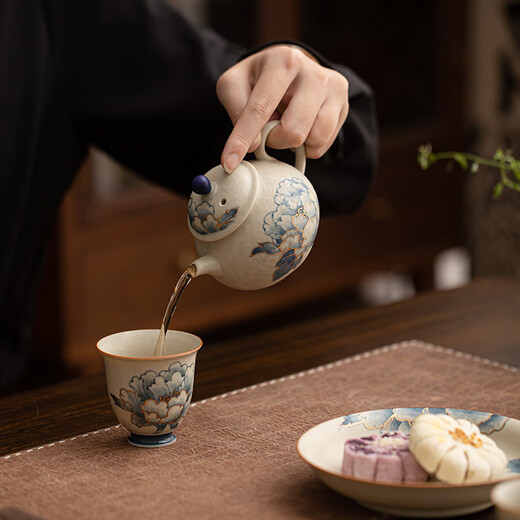 SUSHI CERAMICS hand-painted golden blue and white peony teapot flint red glaze teapot with teapot gift box