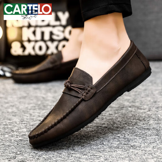 Zapatos de frijoles de cartelo para hombres 2025 Summer Nuevos zapatos de cuero de moda para hombres zapatos de cuero casuales de un solo pie de un pie D826 Negro 39