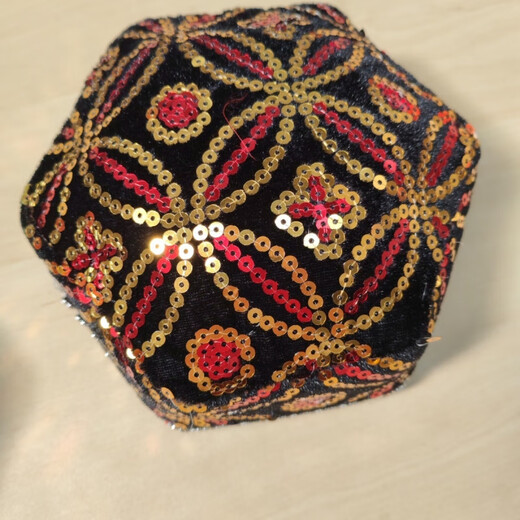 Gisailun Xinjiang hexagonal hat dance Uyghur national braid Uygur children hexagonal performance headdress hat adult red hat plus 12 pieces