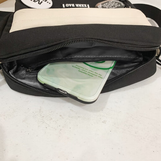 斐月伽 斜挎包男潮牌撞色小包包学生单肩包女邮差工装包休闲百搭手机包 黑色