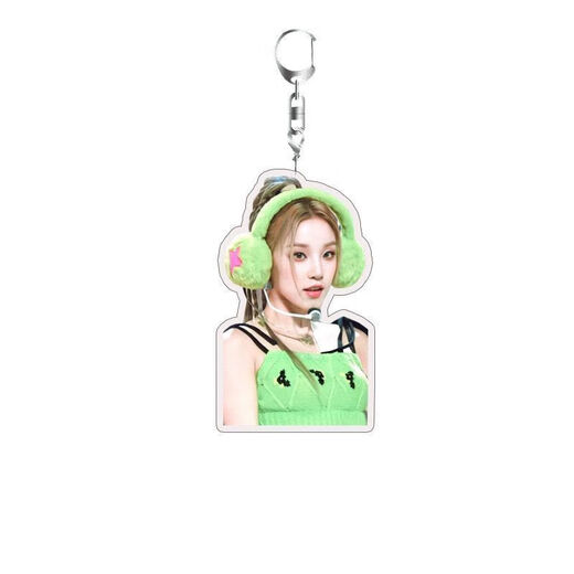 MPPMCK new GIDLE gidle World Tour Song Yuqi Acrylic Keychain Creative School Bag Pendant Keychain A1283--Song Yuqi Style 1 Standard