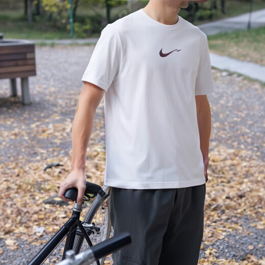 Nike (Nike) Kurzärärtes T-Shirt 2025 Sommer Neue Hyverse-Dri-Fit-Herren-Kurztrocknungen mit halbärmeligem runden Hals-Top Weiß/Burgund/Silber HV4882-100 Schnell trocknend 2xl