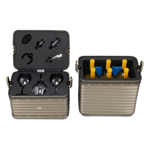 RIMOWA 红酒箱 TOPAS TITANIUM系列香槟金色 920.90.04.2