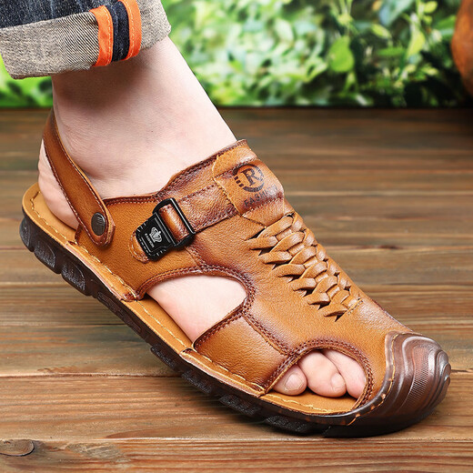 Dragonfly brand top layer cowhide bag sandals men's new leather summer beach shoes soft sole beef tendon bottom dad sandals two wear 9902 yellow-brown 41