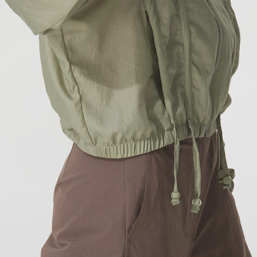 PUMA (PUMA) Veste féminine 2025 Été Nouveau Sportswear Stand Collar navette extérieur Veste tissée supérieure décontractée 633971-82 XS