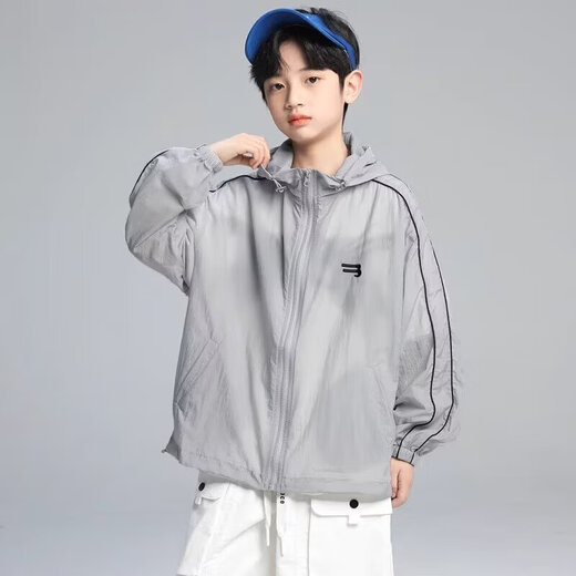 
Boys Sunscreen Jacket Summer 2025 New Breathable Thin Jacket Jacket Big Children's Summer Casual Top Gray 170