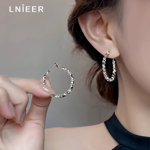 Lnieer Broken Silver Hoop Earrings 2025 New Hot Style High-Quality Earrings Earrings Niche Design Earrings Studs Earrings for Women 925 Silver Needles 3cm Silver Broken Silver Earrings