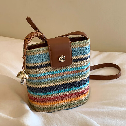 Nanfeng Chio2nd arc-en-ciel Mousse Baquet Sac Sac pour femmes 2025 Nouveau sac tressé d'été
