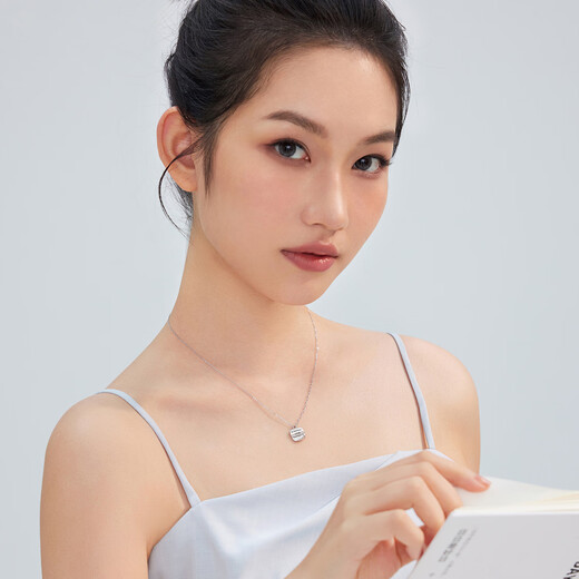 Lukfook Jewelry Platinum 950 small rolled edge platinum necklace set chain gift price G07TBPN0008A 3.62 grams (including labor cost 666 yuan)