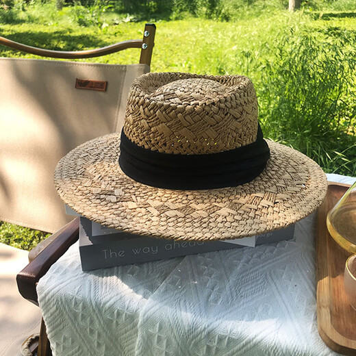 
Jin[Jin equals 0.5 kg] Muda Head Wing Straw Hat Women 2025 New French Flat Top Sun Protection Hat Seaside Holiday Knit Hollow Top Hat Large Size Hollow Concave Top Straw Hat [G39 Khaki Black Belt]