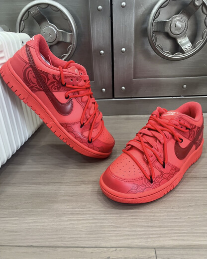 耐克定制球鞋 Nike Dunk Low OKHR 新年红龙凤呈祥婚鞋 喜庆吉祥板鞋 DH9765-601 红色龙凤呈祥 35.5 定制商品不退换