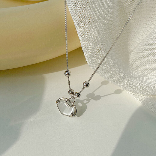 Laomiao 925 Sterling Silber Hilfspflichtiger Wolkenschloss Halskette für Frauen 2024 New Cat Eye Stone Ruyi Pen